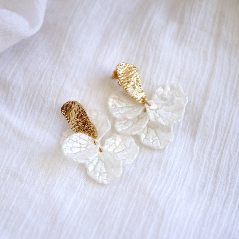 Cara Shell Earrings